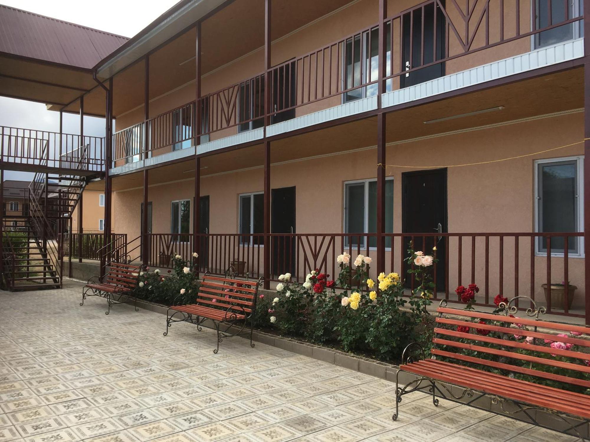 Altynai Guest House チョルポン・アタ エクステリア 写真